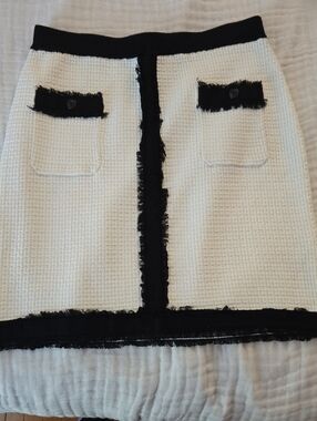 Adrianna Papell White Tweed Mini Skirt with Black Trim